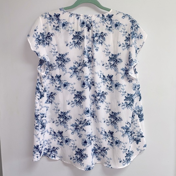 WOMENS FLUTTER SLEEVE TOP - 1X - Picture 9 of 10